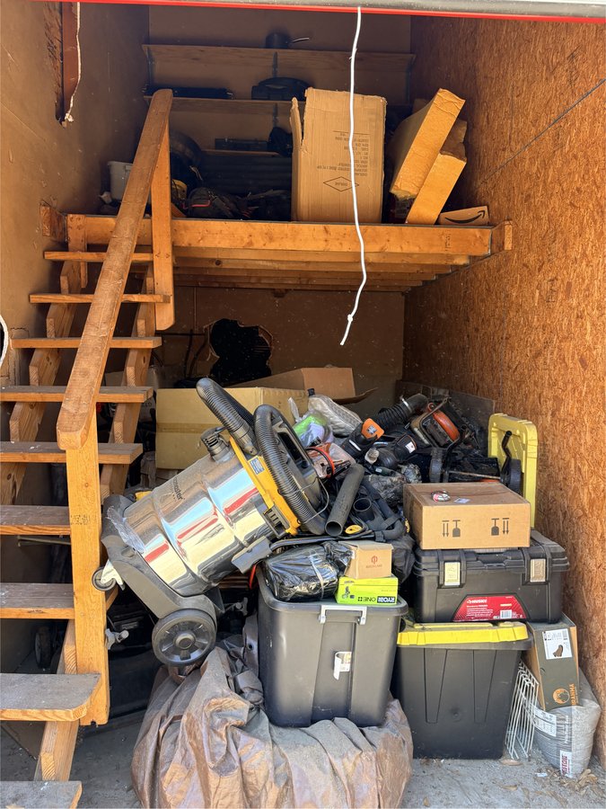8 x 15 storage unit in Decatur, GA