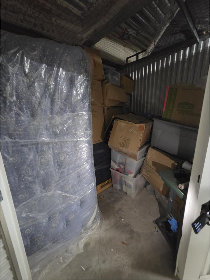 5 x 10 storage unit in Brooklyn, NY
