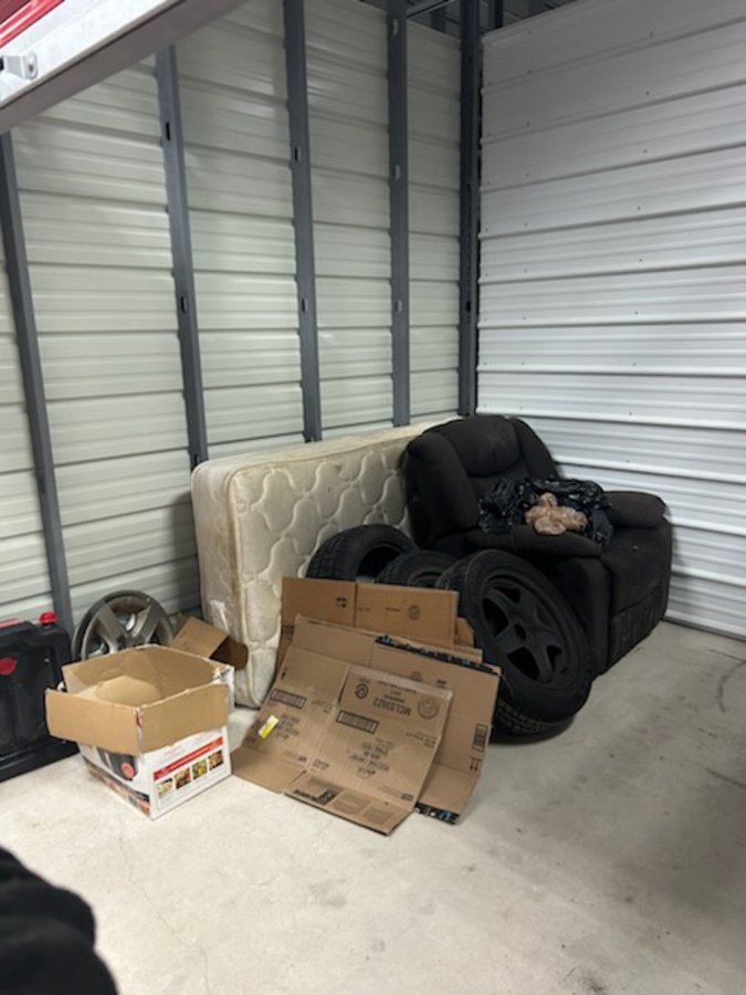 10 x 9 storage unit in Monroe, MI