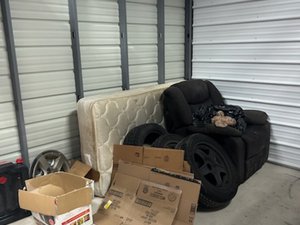 10 x 9 storage unit in Monroe, MI
