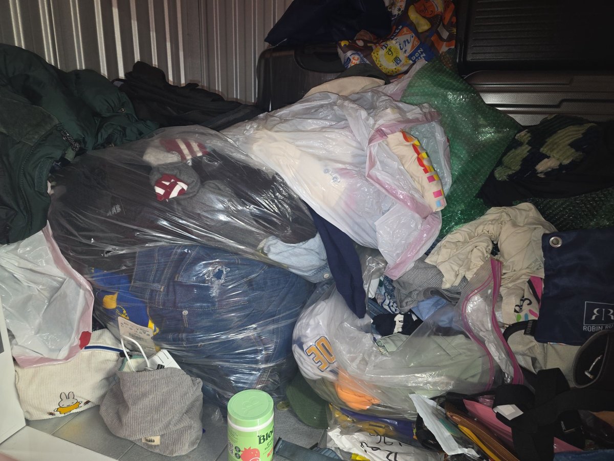 5 x 4 storage unit in Burlingame, CA