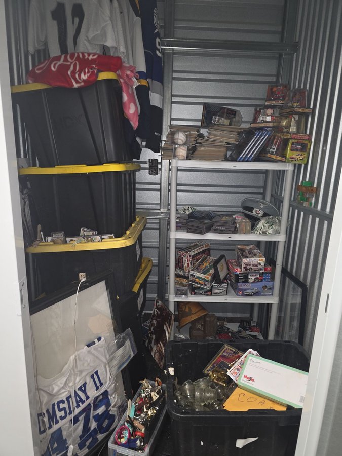 5 x 5 storage unit in Burlingame, CA