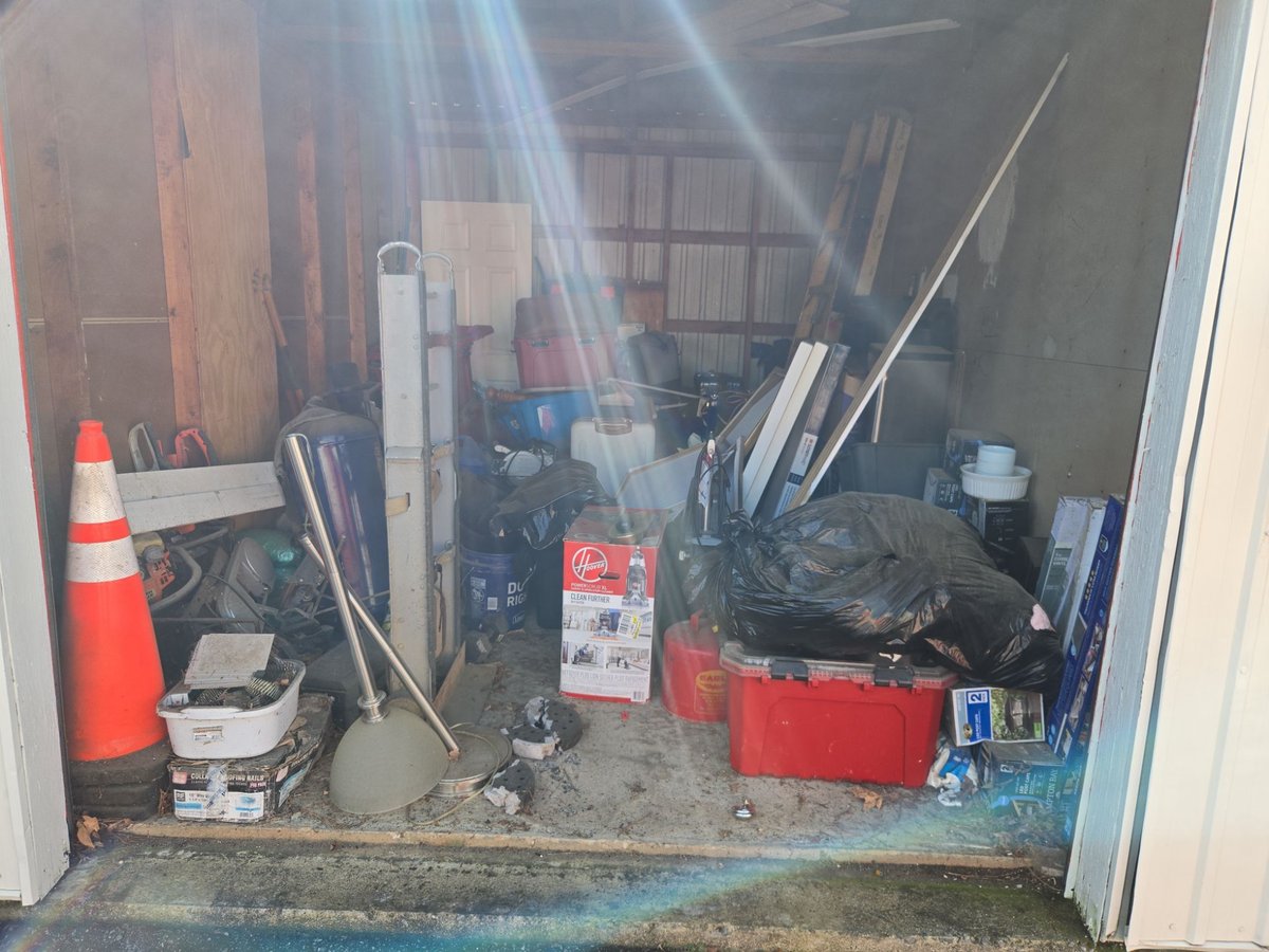 10 x 15 storage unit in Charlotte, NC