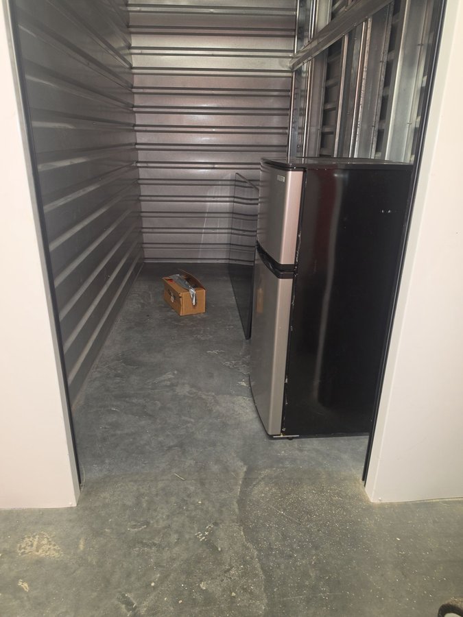 5 x 10 storage unit in Huntersville, NC