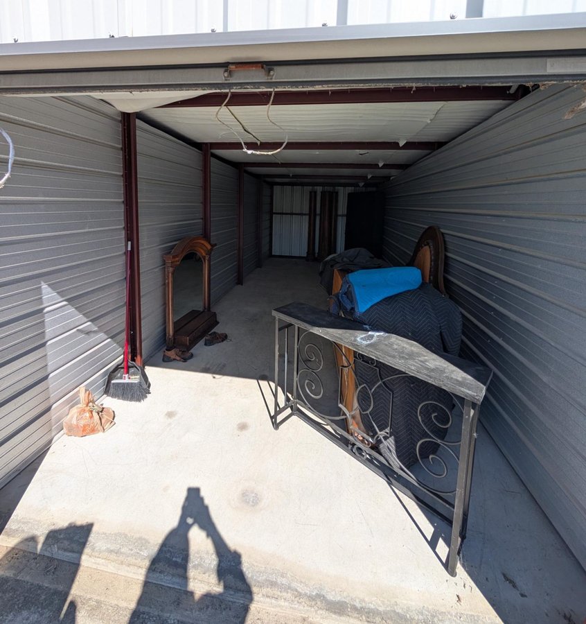 10 x 25 storage unit in Spring Hill, TN