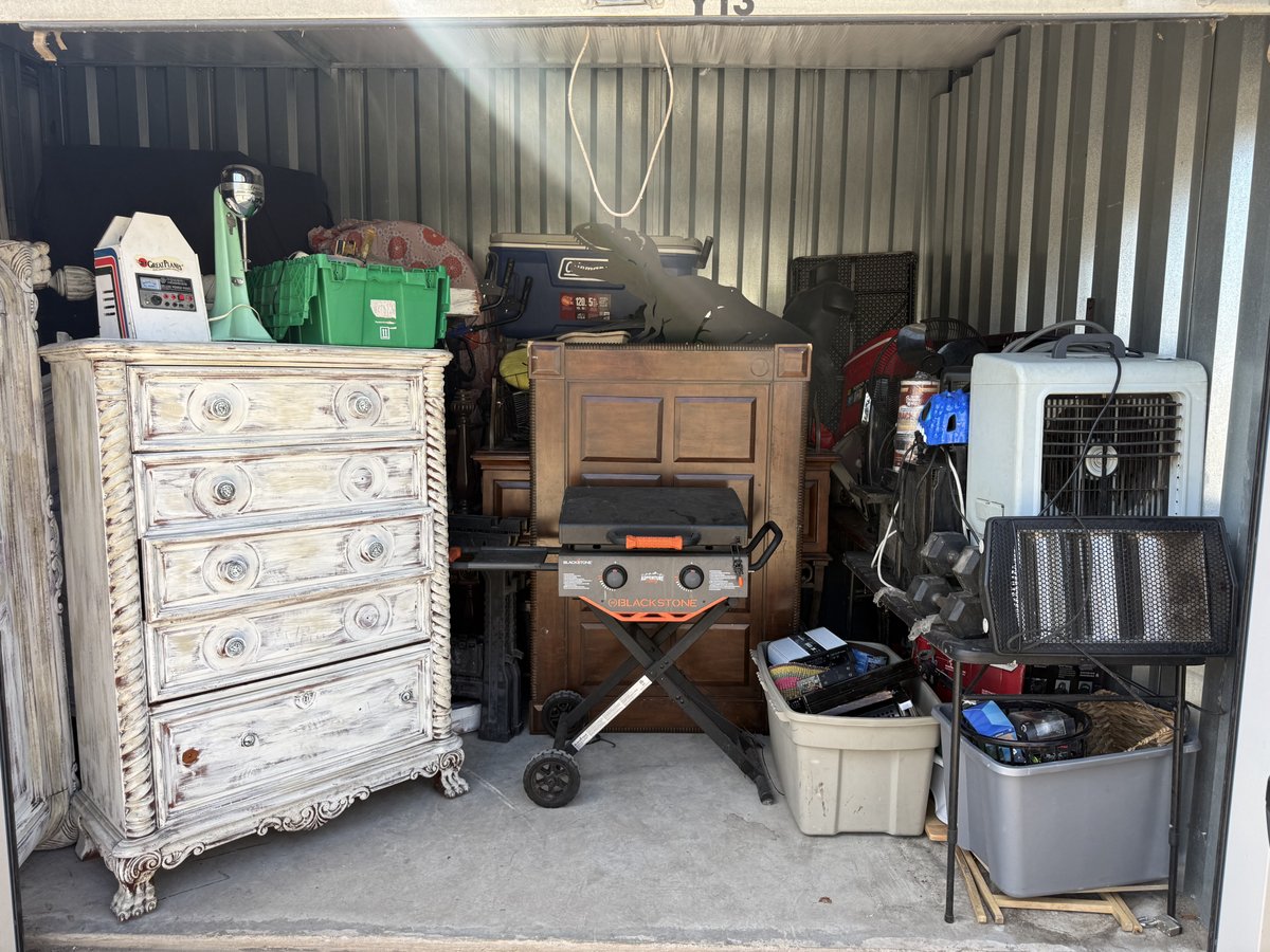 10 x 15 storage unit in San Antonio, TX