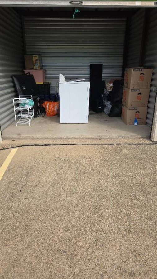 10 x 10 storage unit in Carrollton, TX