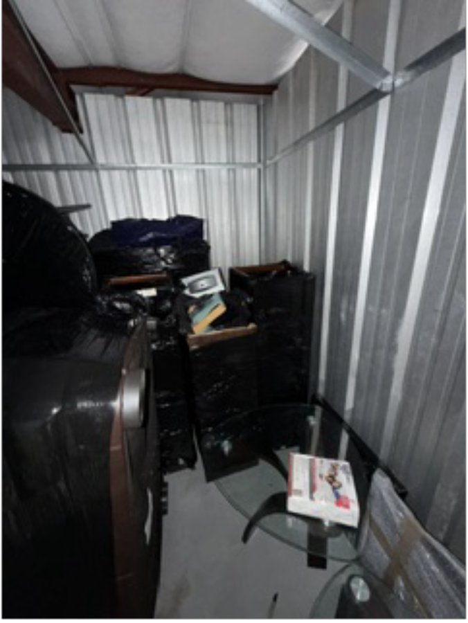10 x 10 storage unit in Tampa, FL