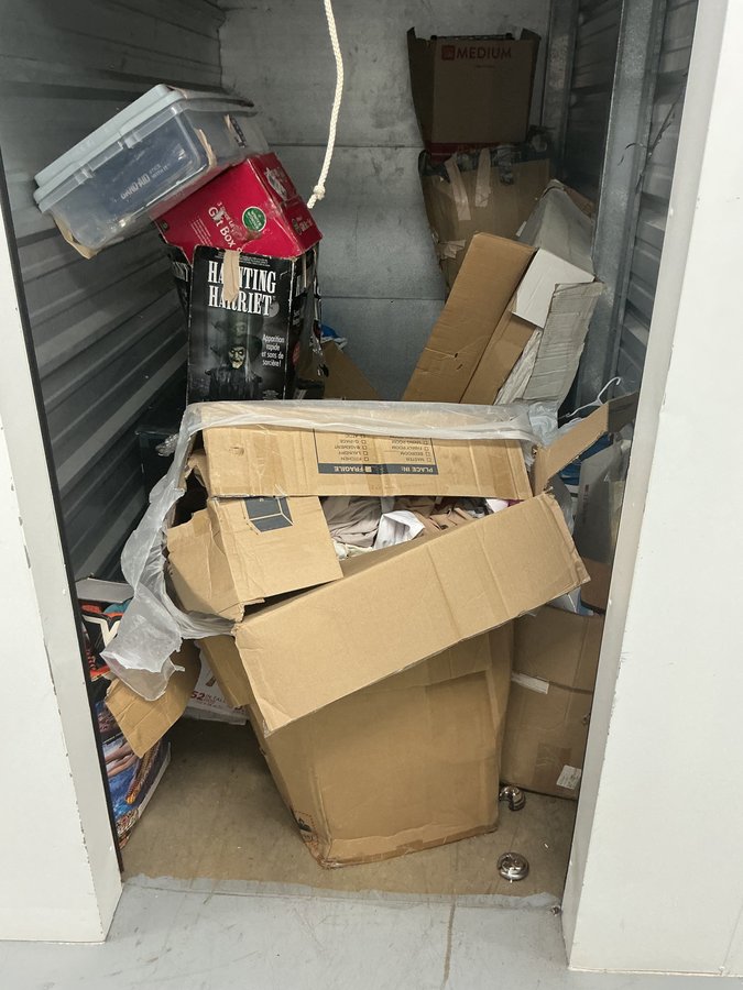 5 x 10 storage unit in Houston, TX