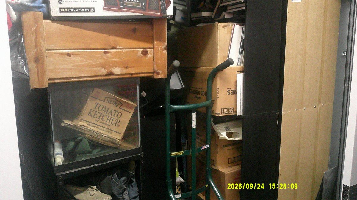 10 x 10 storage unit in Bronx, NY