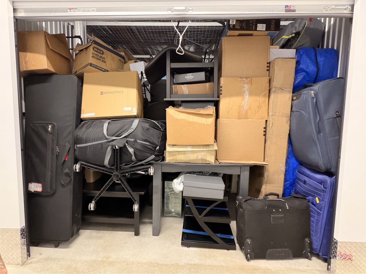 10 x 15 storage unit in Palm Beach Gardens, FL