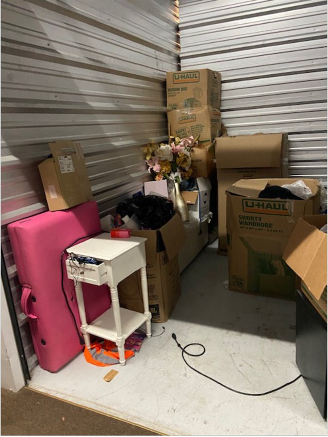10 x 10 storage unit in Bolingbrook, IL