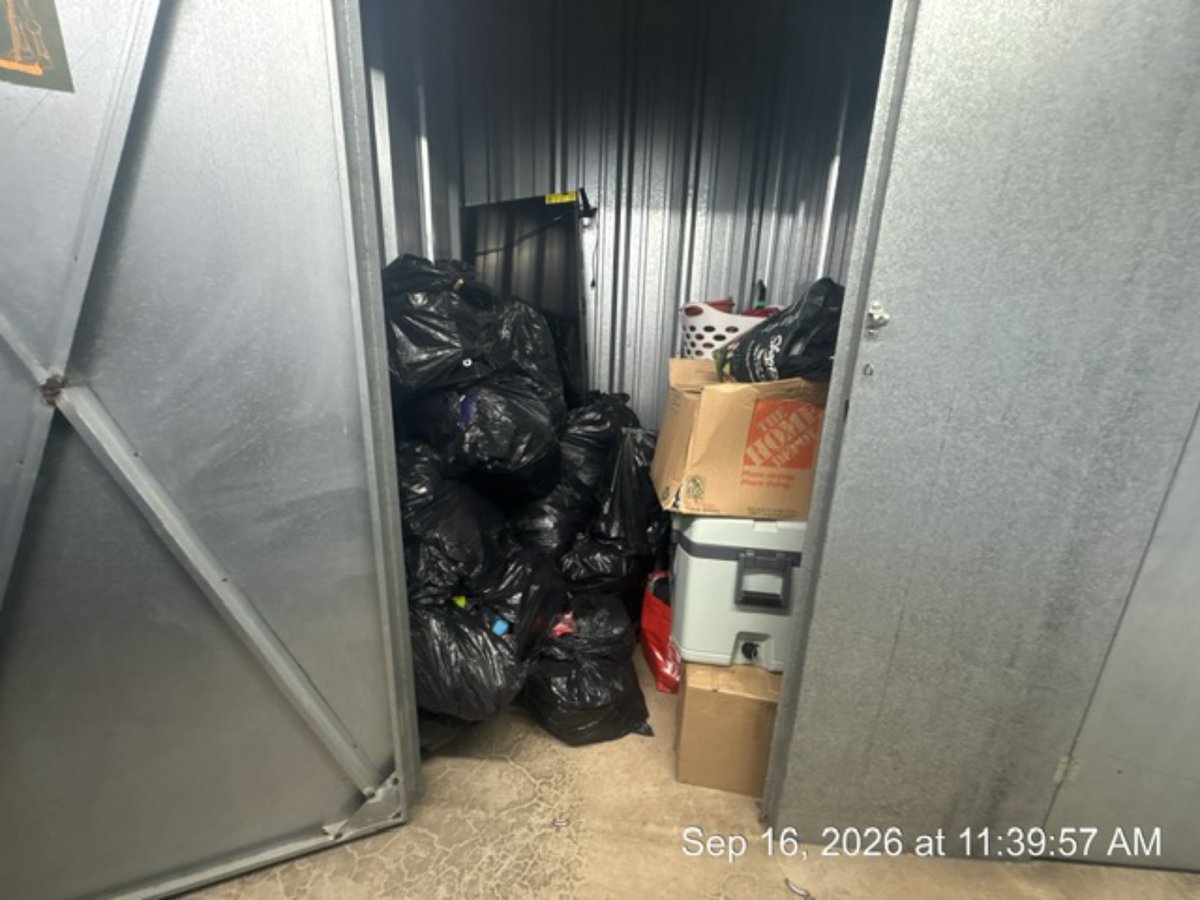 5 x 5 storage unit in E. Hanover, NJ