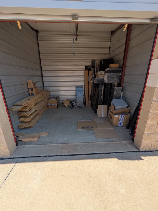 10 x 10 storage unit in FRISCO, TX