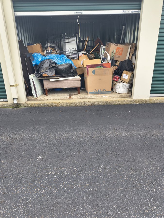 10 x 20 storage unit in Chester, NY