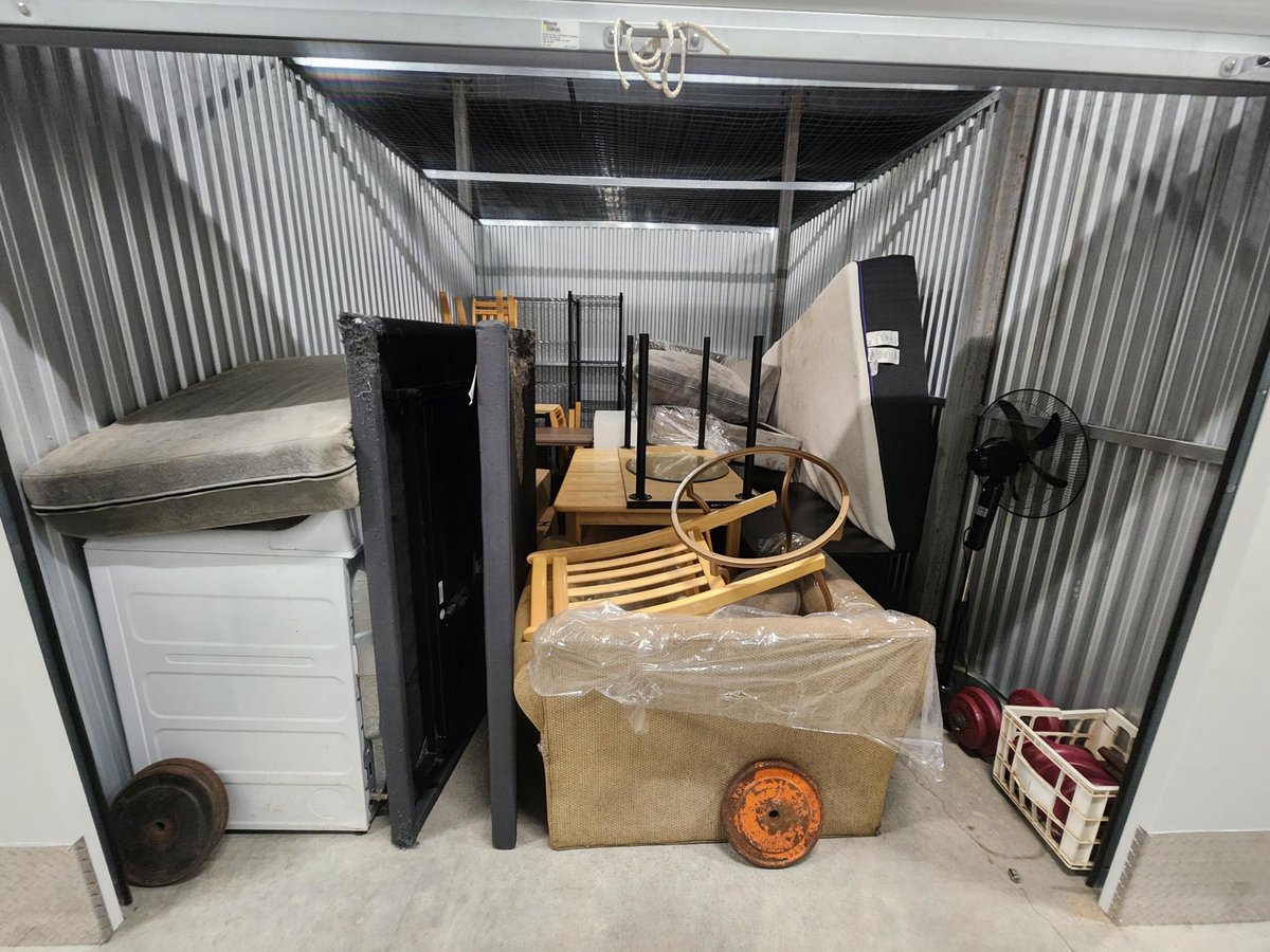10 x 15 storage unit in Bridgeville, PA