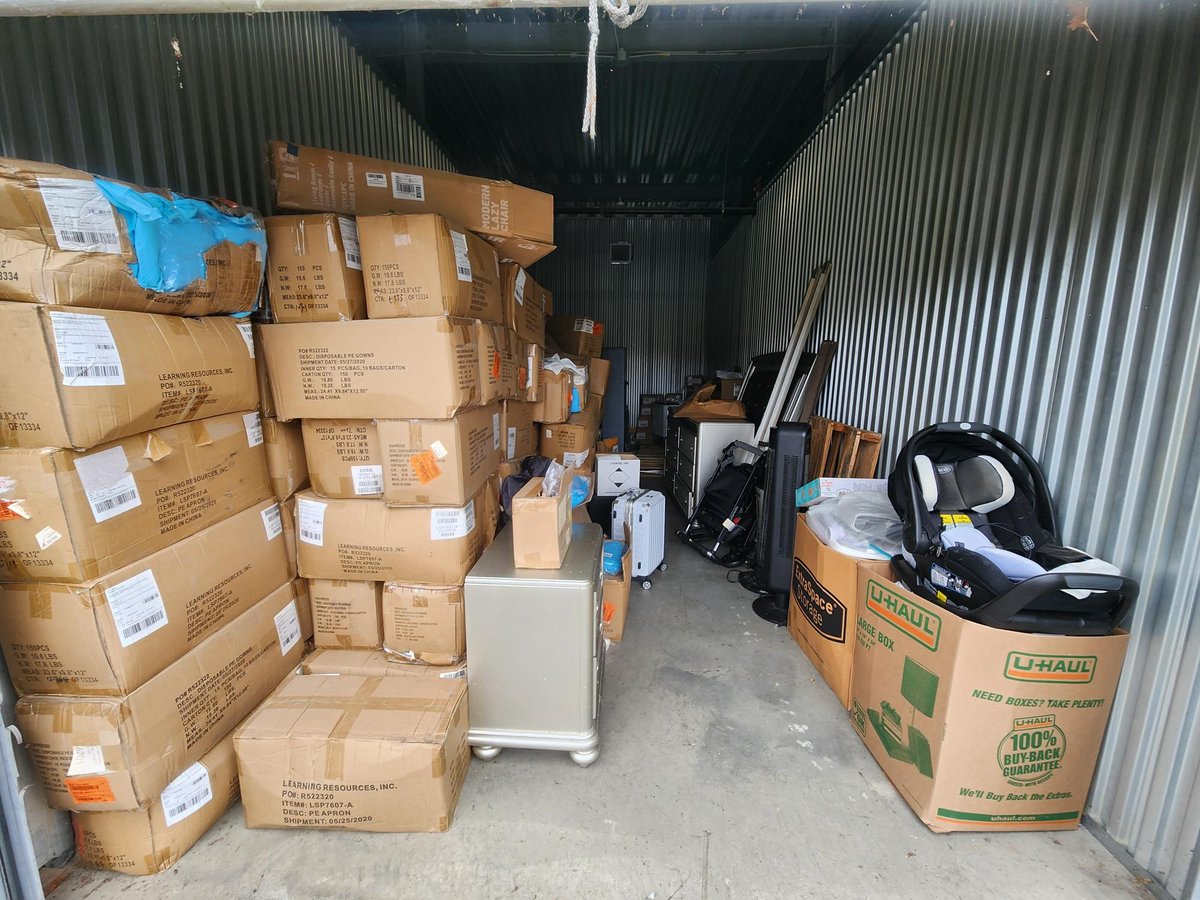 10 x 25 storage unit in Bridgeville, PA