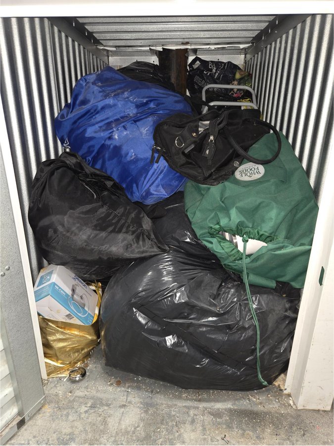 3 x 5 storage unit in Newark, NJ