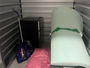 5 x 10 storage unit in Philadelphia, PA