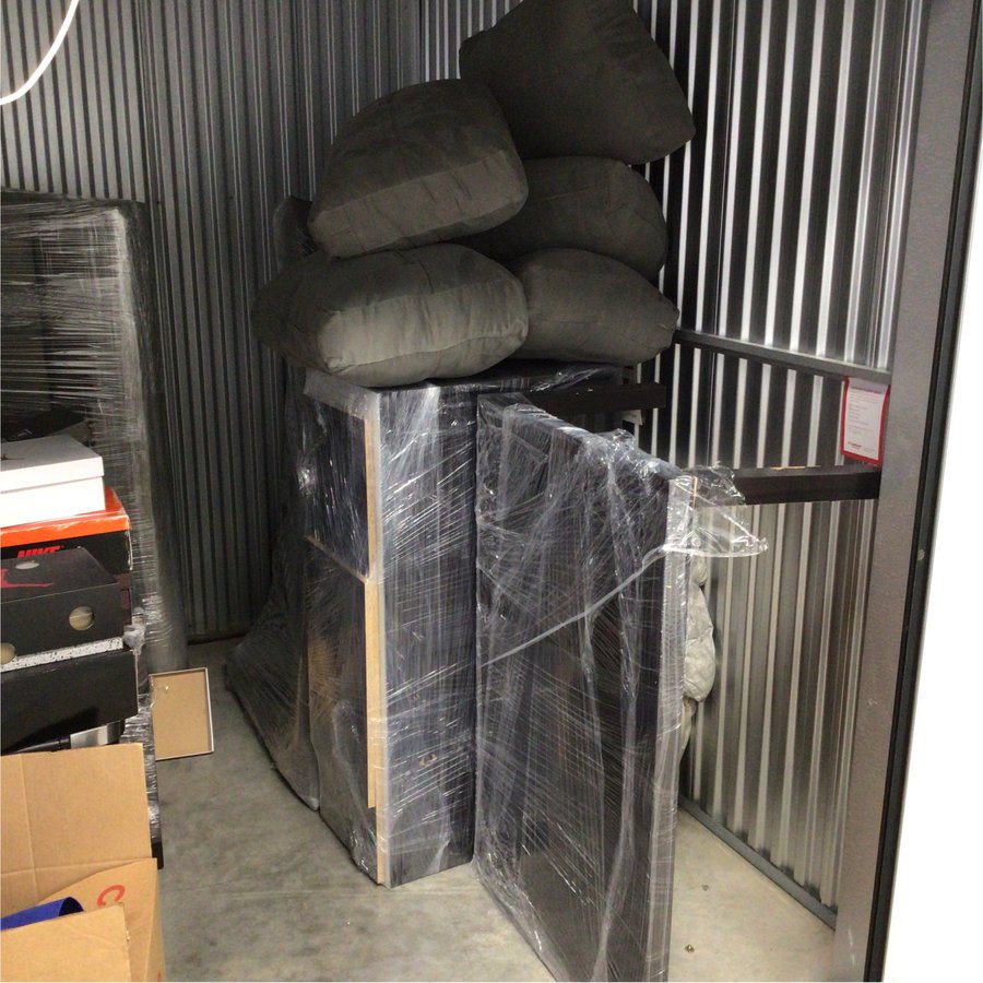10 x 10 storage unit in Houston, TX