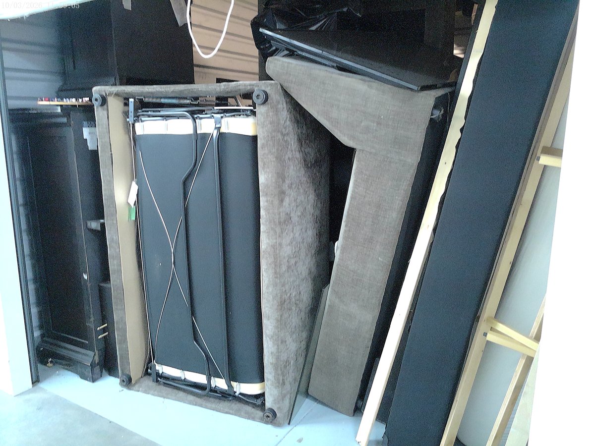 10 x 10 storage unit in Houston, TX