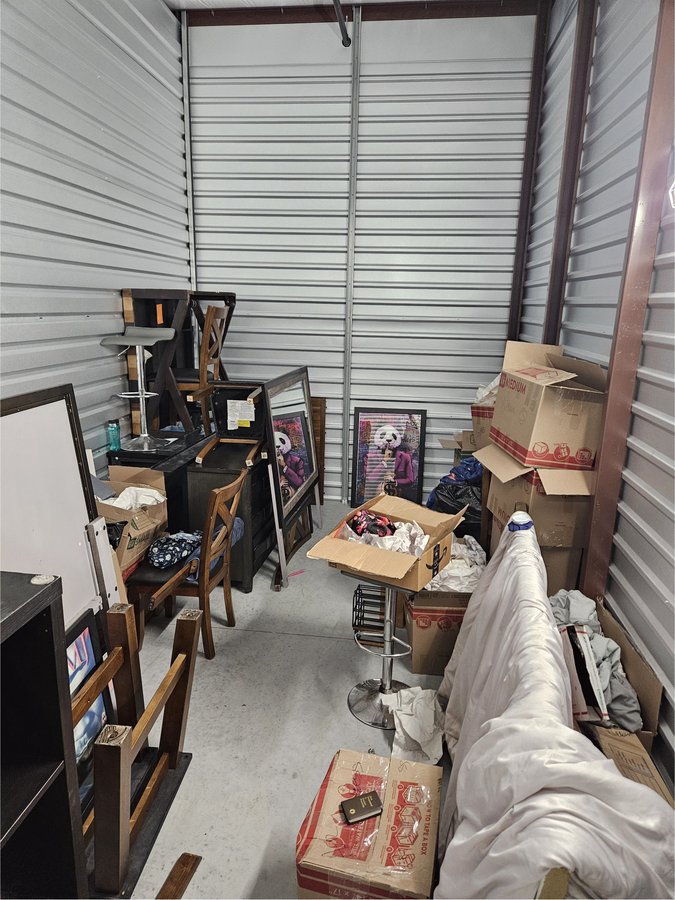 10 x 20 storage unit in Summerfield, FL