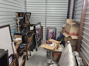 10 x 20 storage unit in Summerfield, FL