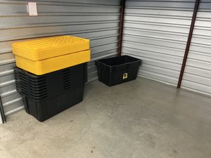10 x 10 storage unit in Houston, TX