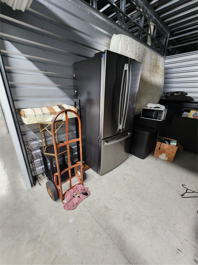 10 x 15 storage unit in Philadelphia, PA