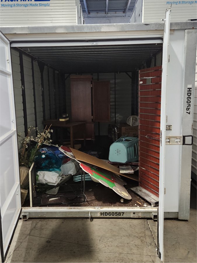 8 x 16 storage unit in Carrollton, TX