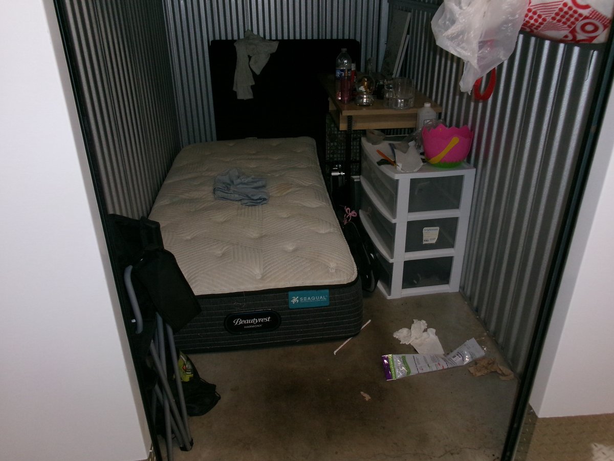 5 x 10 storage unit in Somerset, NJ