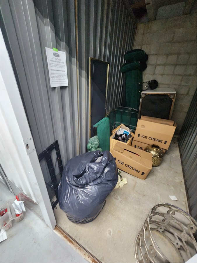 5 x 10 storage unit in Cleveland, OH