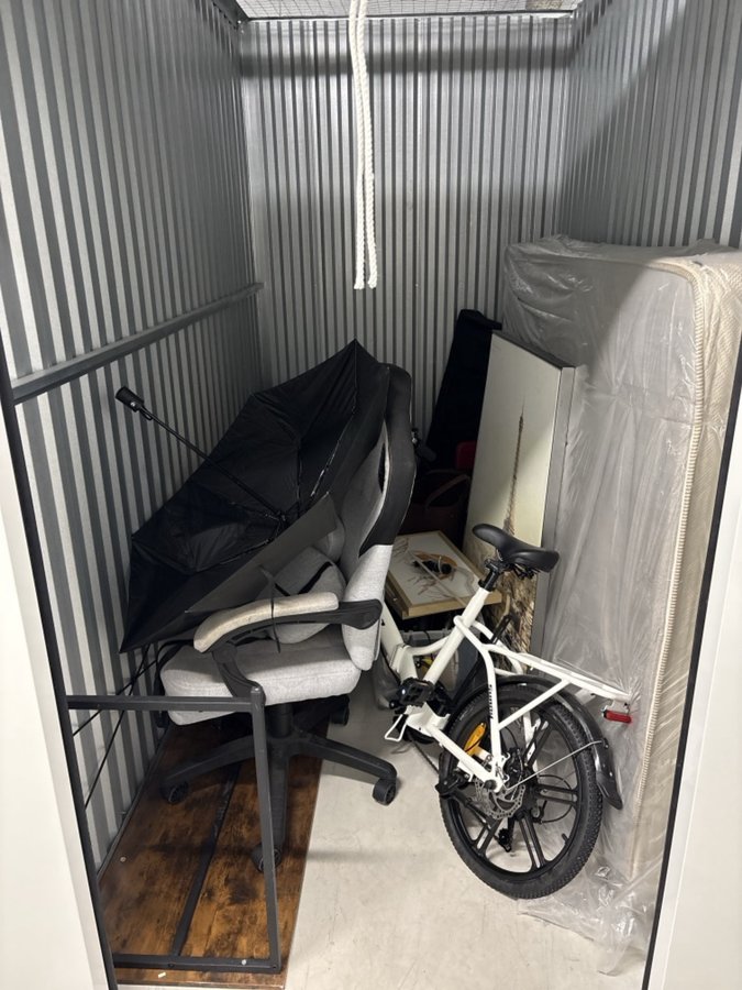 5 x 10 storage unit in Jersey City, NJ