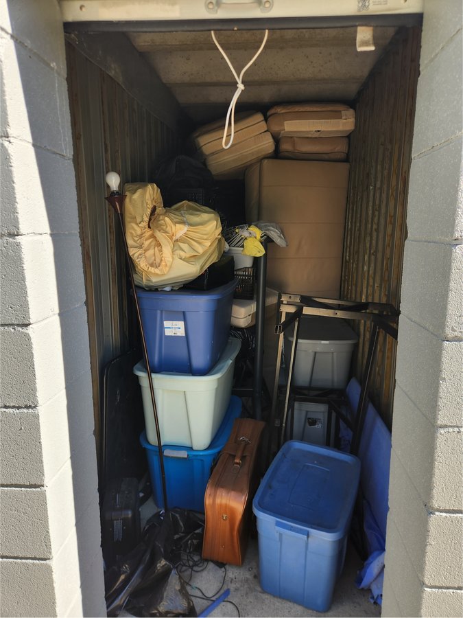 5 x 10 storage unit in Cleveland, OH