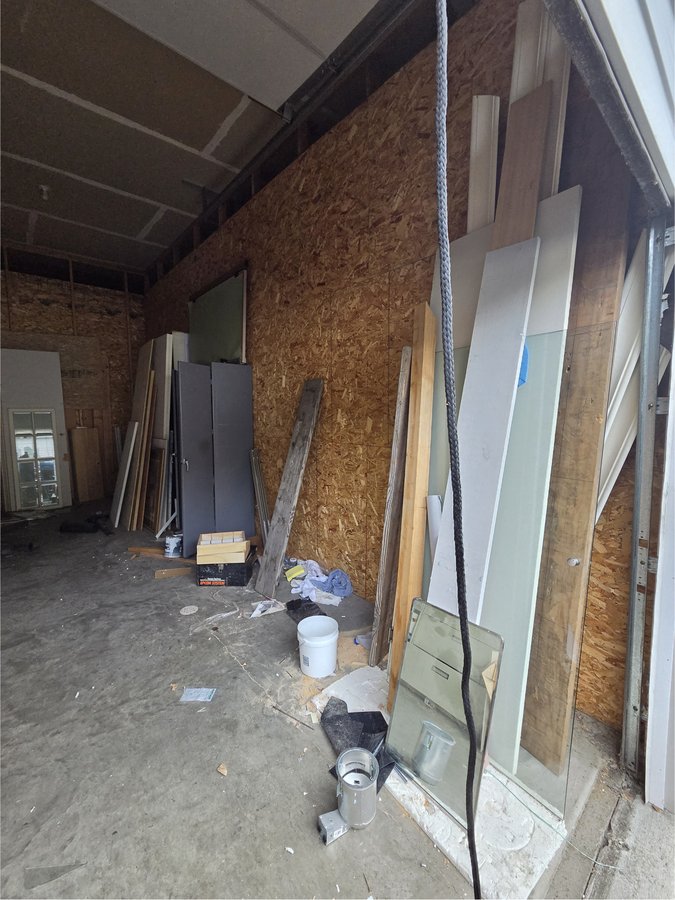 10 x 25 storage unit in Poulsbo, WA
