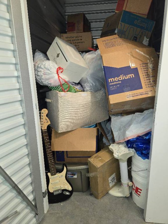 5 x 8 storage unit in Washington, DC