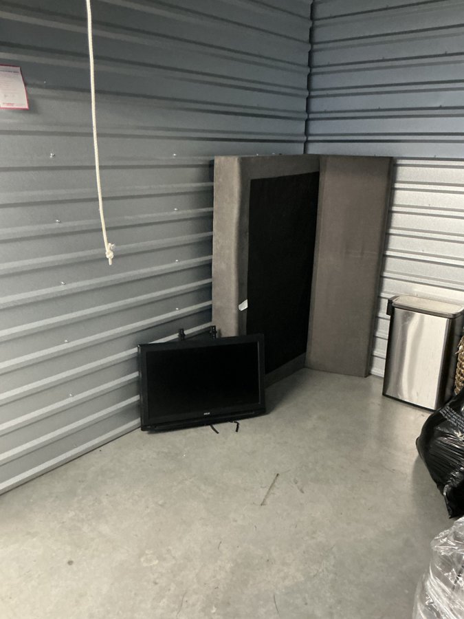 10 x 10 storage unit in Houston, TX