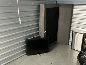 10 x 10 storage unit in Houston, TX