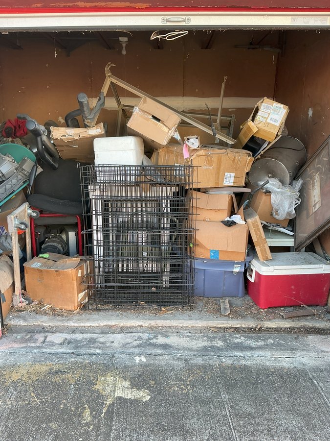 10 x 15 storage unit in Houston, TX