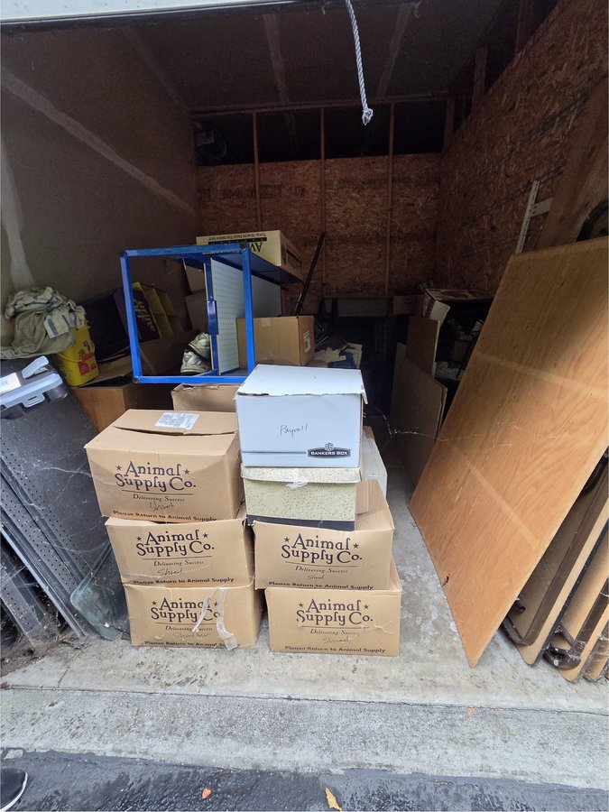 10 x 15 storage unit in Poulsbo, WA