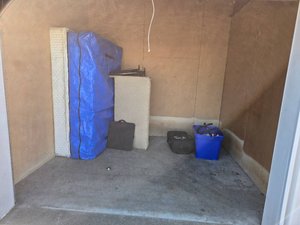 10 x 10 storage unit in Desoto, TX