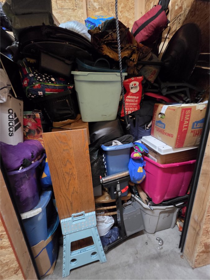 5 x 10 storage unit in Poulsbo, WA