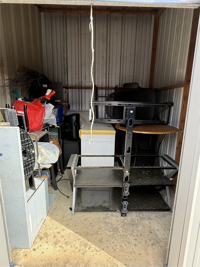 8 x 9 storage unit in Thomasville, GA
