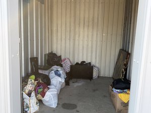 8 x 12 storage unit in Thomasville, GA