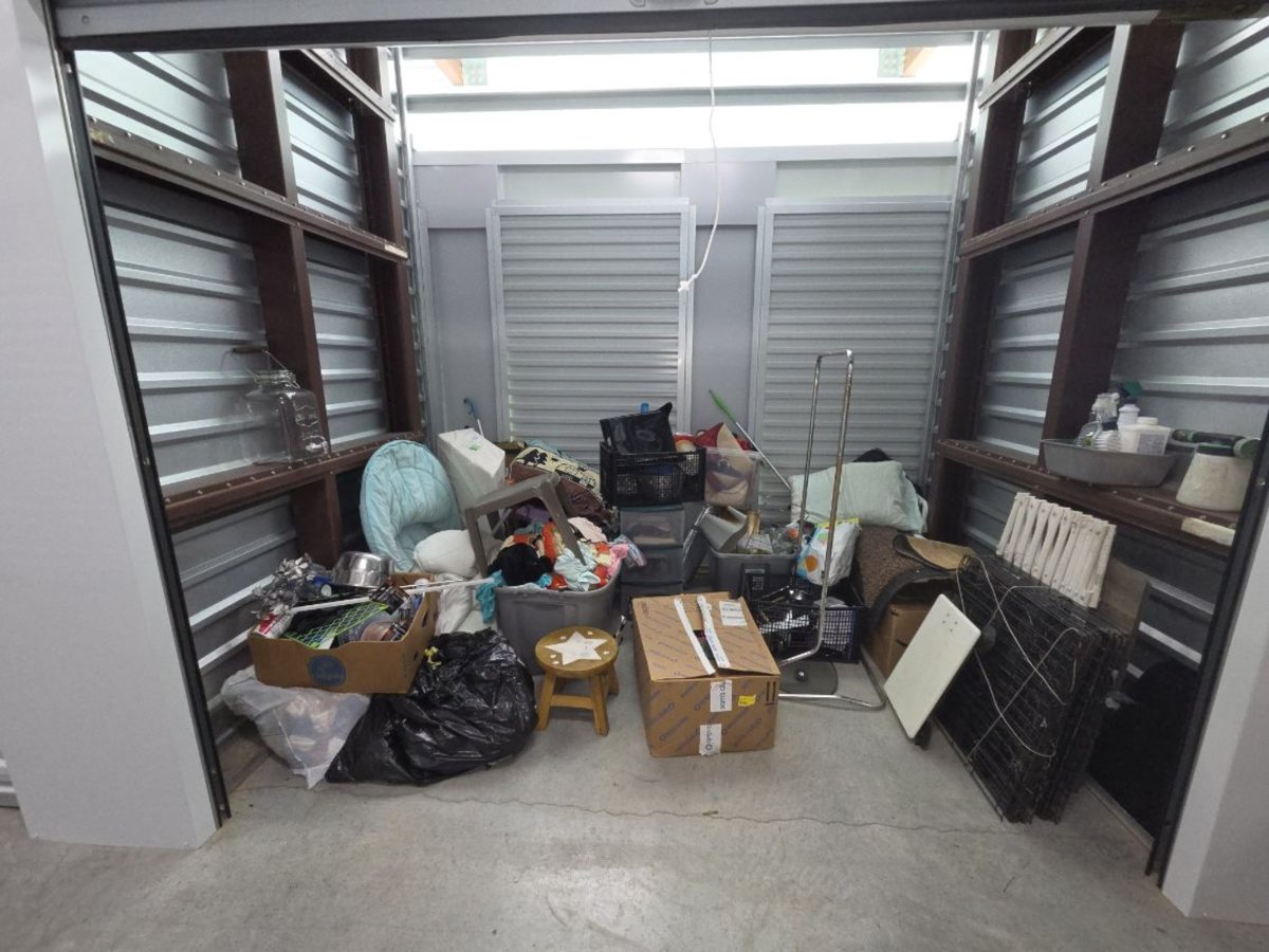 10 x 7 storage unit in Zephyrhills, FL