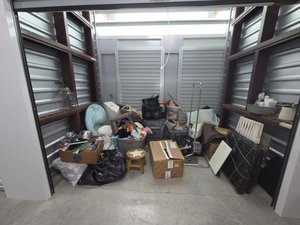 10 x 7 storage unit in Zephyrhills, FL