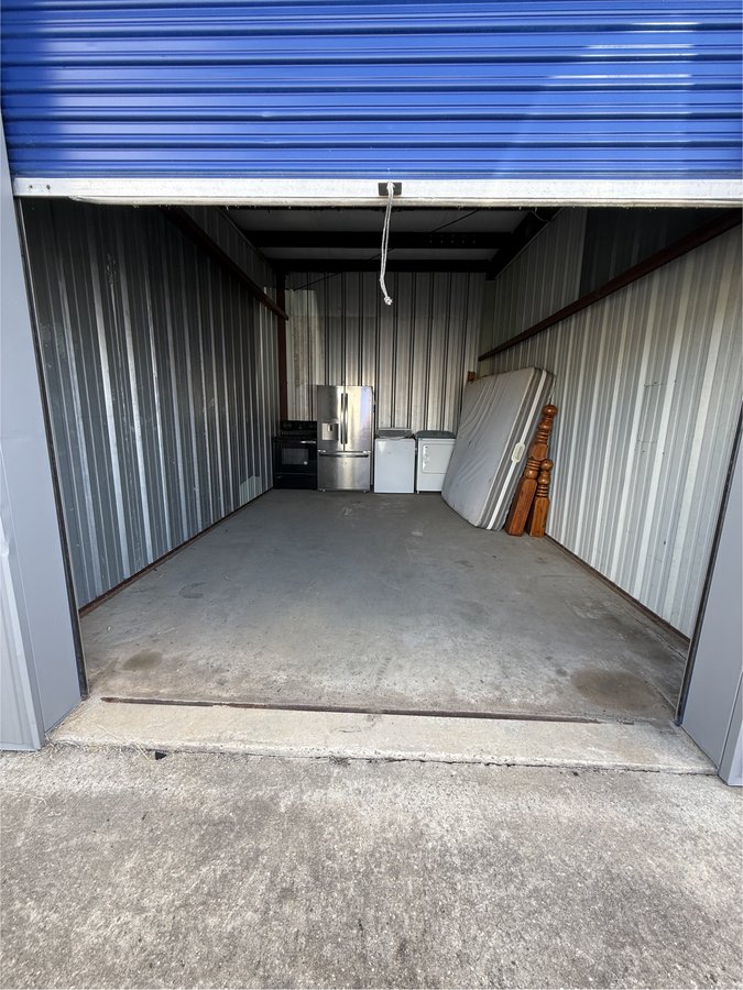 12 x 20 storage unit in Thomasville, GA