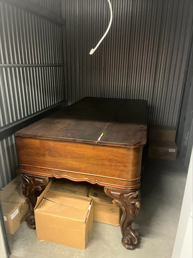 8 x 10 storage unit in Los Gatos, CA
