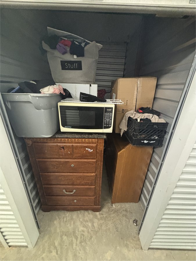 5 x 10 storage unit in Tyler, TX