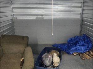 10 x 10 storage unit in Sandy Springs, GA